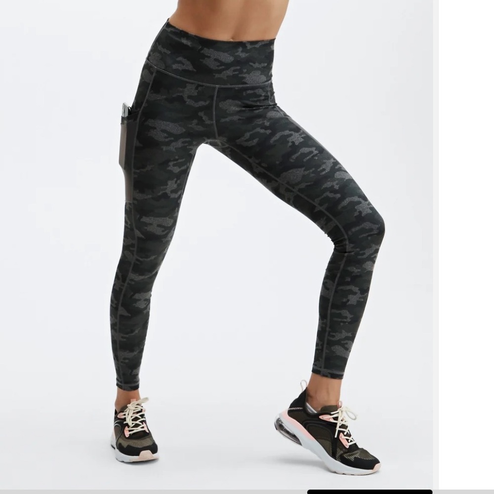 Mila high waisted pocket capri XXL